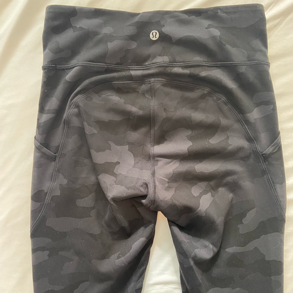 Lululemon Lthletica Leggings - Dark Camo